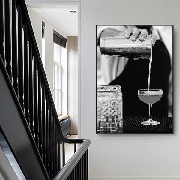 Roger Moore James Bond 007 Pôster de filme clássico Vintage Pinto Painting Black Branco Wall Art Picture para decoração da casa da sala