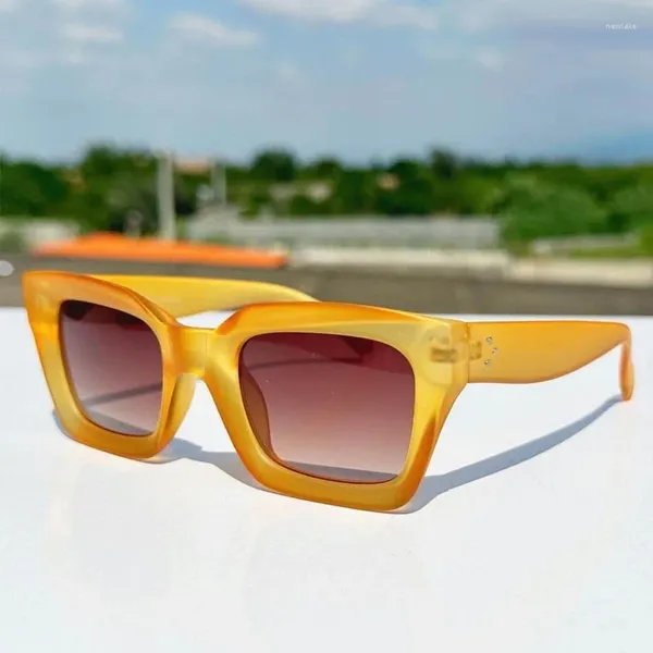 Óculos de sol unissex fosco amarelo rebite quadrado homens mulheres marca design óculos de sol para feminino vintage colorido óculos uv400