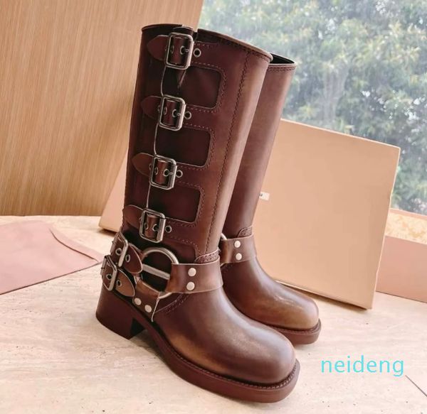 Designer-Stiefel für Damen, Harness-Gürtel, Rindsleder mit Schnalle, Biker-Kniestiefel, klobiger Absatz, Reißverschluss, Ritterstiefel, modische quadratische Zehenpartie, Knöchel