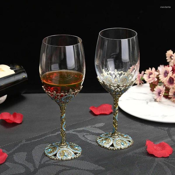 Set di bicchieri da vino in smalto creativo, calice rosso nordico con rum. Tazza di vetro