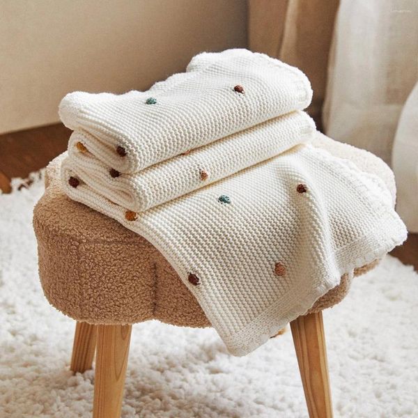 Одеяла Пеленание Одеяло для сна для младенцев Банное полотенце Разноцветное хлопковое белое мягкое толстое вязаное детское одеяло в горошек