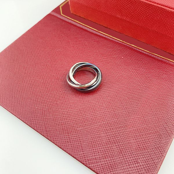 Anel de qualidade do anel de trinity anel de três cores tendência a aço inoxidável titânio fábrica de aço atacado