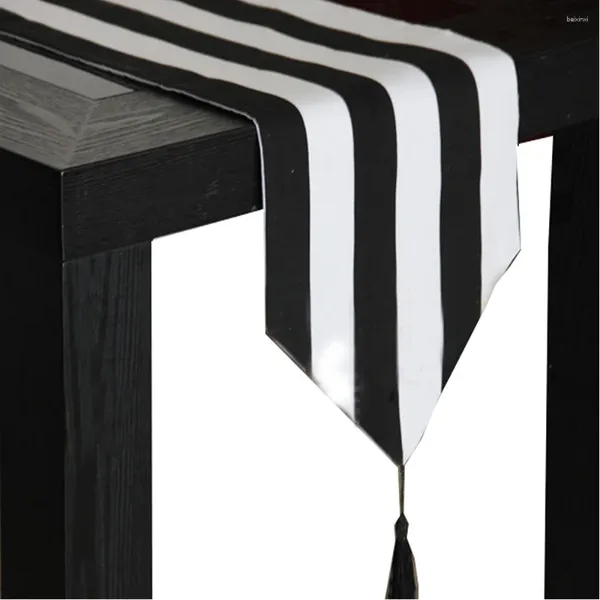 Corredor de mesa estilo europeu preto e branco listrado pano topper el cama decoração para casa borla