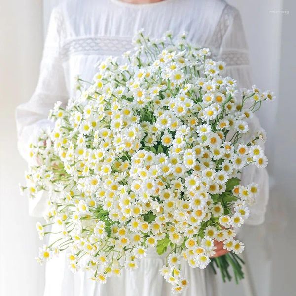 Dekorative Blumen, 30 Köpfe, kleine Gänseblümchen, Kamille, künstliche Blume, kleiner Blumenstrauß, für Zuhause, Hochzeit, Dekoration, Po-Requisiten, Fake