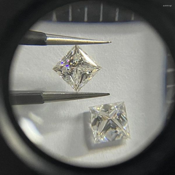 Diamanti sciolti D VVS 6 6mm Pietra preziosa Moissanite coltivata in laboratorio con taglio Princess perfetto per la realizzazione di orecchini di gioielli