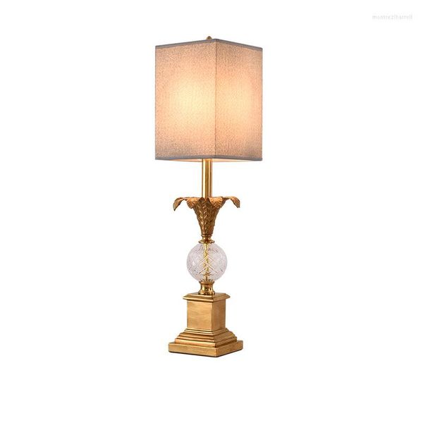 Lâmpadas de mesa Dingfan Preço promocional Vintage French European Style Design Copper Metal Decory Lamp