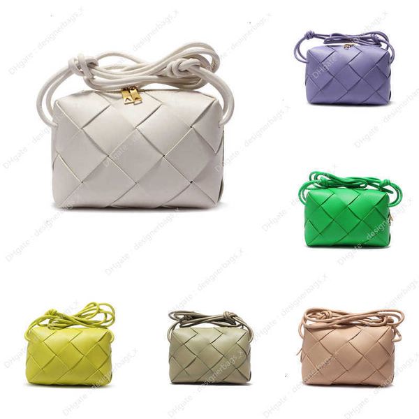 Kleine gewebte Sommer-Wallte-Stil koreanische quadratische Tasche Kamera Leder Damen Frühling vielseitige Umhängetasche und Schulter Rindsleder Mini