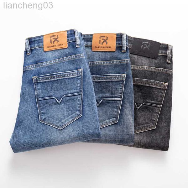 Jeans masculinos 2022 Autumn New Men Men Fit Regular Stretch Jeans Classic Style Smoky Grey Fashion Casual Jeants Male Brand Troushers Blue W0413