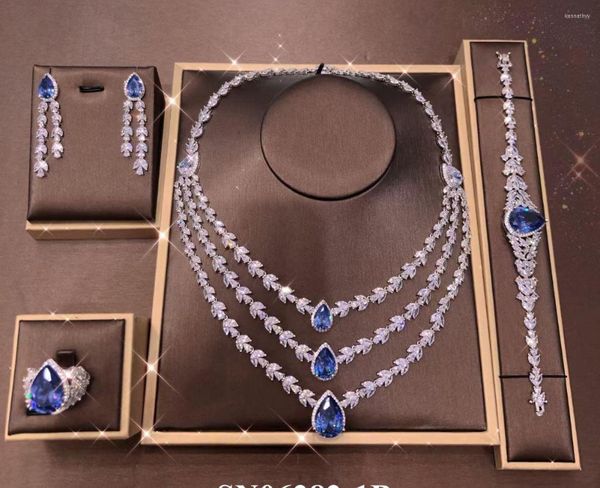 Düğün Mücevher Seti 4pcs AccKing Women Party Lüks Dubai Nijerya CZ Kristal Kolye