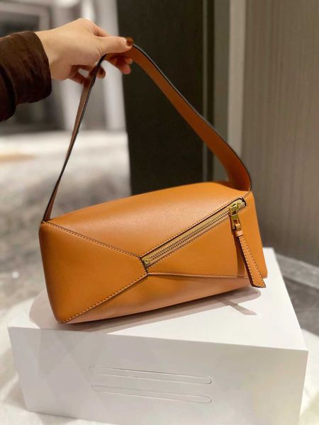 7 Shopping Tatil Omuz Çantaları 29cm Koltuklu Çanta Kadın Çanta Çanta Cowhide Crossbody Hobo 5 Renk İnce Geometrik Kapalı Ön Handbagshigh Kalitesi