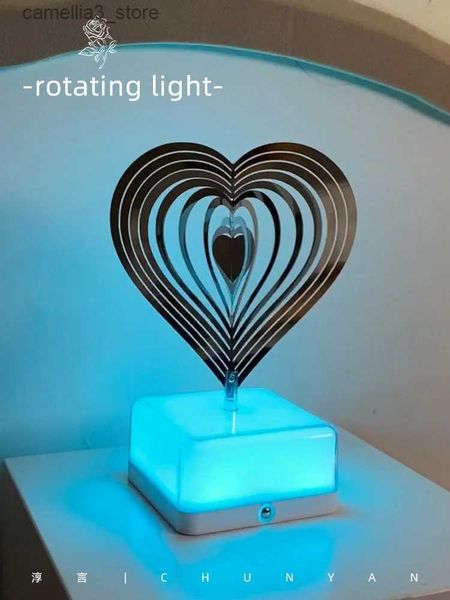 Luzes da noite NOVO Pequeno Candeeiro de Mesa 3D Estéreo Rotativo Atmosfera Lâmpada Metal Wind Spinner Interior Lâmpada de Cabeceira RGB LED Night Light Presente de Aniversário Q231114