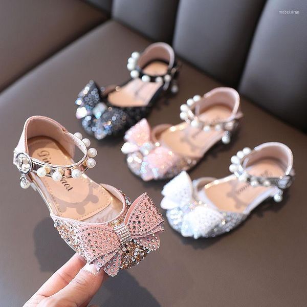 Sapatos chatos 2023 crianças strass de cristal sandal meninas princesa para festa de festa de casamento de dança de casamento preto prateado ouro