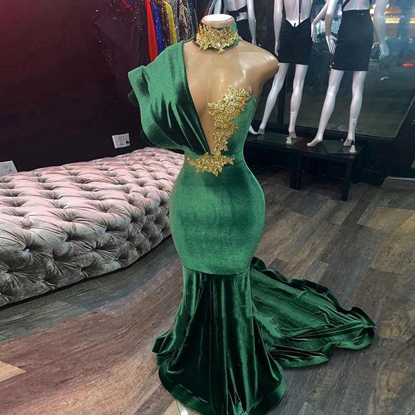 Partykleider Green Velvet Illusion Mermaid Prom High Neck Applikationen Gold Lace Formale Abendkleider 2023 Ankunft