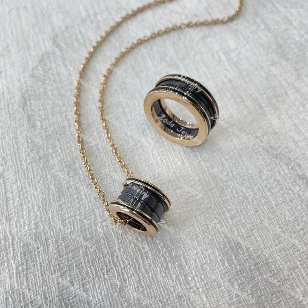 Pingentes o colar de alta qualidade anel top jóias fosco preto cerâmica pingente para mulheres aniversário banquete festa presente