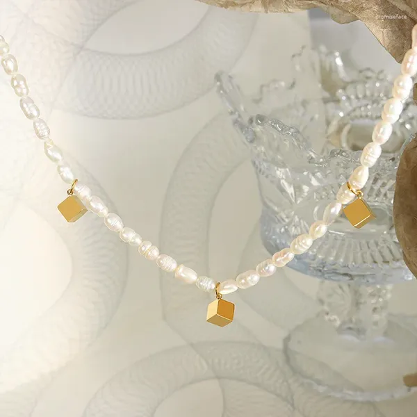 Collane con ciondolo Elegante collana di vere perle naturali Gioielli per donna Piccolo pendolo quadrato Girocollo barocco irregolare Chic
