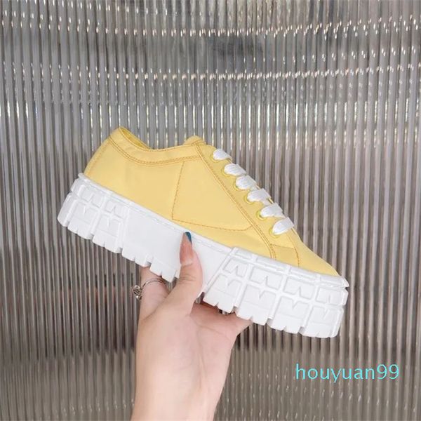 Luxurys Designer Women Sneaker Sneaker a basso taglio Casualmente Casual Suota in gomma INTERIORE CLASSICO CLASSE CLASSE