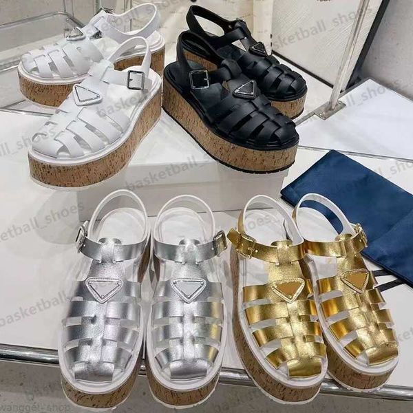 Sommer-Frauen-Gummi-Keilabsatz-Plattform-Sandelholz-Schuh-Plattform-Absatz-Holzmaserung-Sand-Strand-beiläufige Schleife-dicke Sohlen-Frauen-Metallschnallen-Schuhe gut