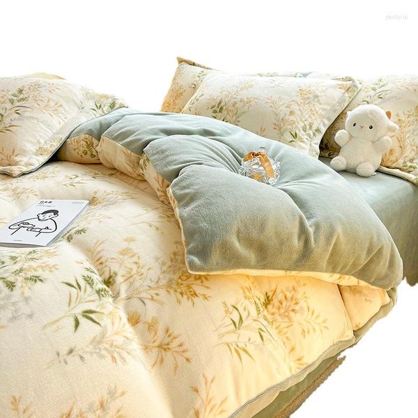 Bedding Define Fibra de leite Winter Warm Conjunto de quatro peças de lã de coral grossa feminina feminina de veludo colcha de veludo lençol