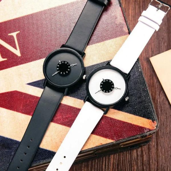 Relógios de pulso Personalizado Reverse Pointer Turntable Watch para homens e mulheres simples casais quartzo moda pulso