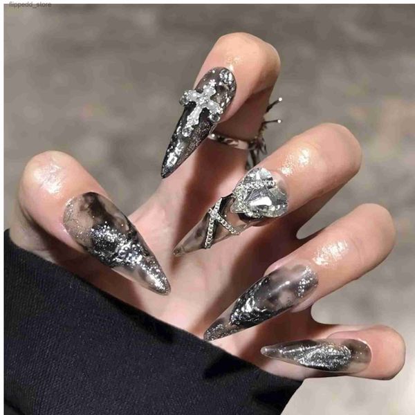 Unghie finte cuore diamante catena d'argento stiletto nero premere sulle unghie Goth gotico metallico acrilico gotico unghie finte Emo Y2K unghie Q231114