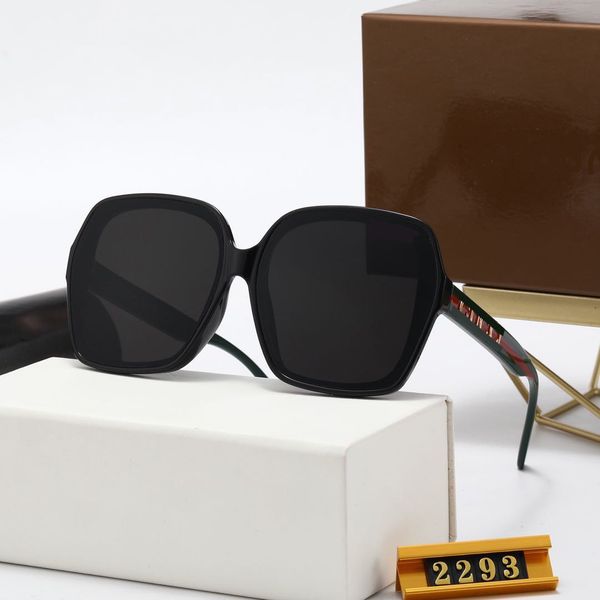 Novo padrão Letra Lateral Moda Óculos de Sol Redondos Óculos de Sol Designer Marca Lentes de Vidro com Armação de Metal Preto Para Homens Mulheres Melhores Capas Marrons