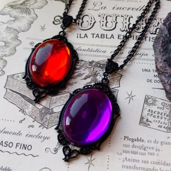 Collane con ciondolo Collana da uomo in cristallo gotico da donna Rubino satanico scuro Mago Moda Diavolo Halloween Magic Street Accessori Regalo Goth