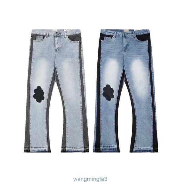 Мужские джинсы Модные дизайнерские джинсы высокой уличной моды синие джинсовые расклешенные брюки молодежные брюки с заклепками и принтом белые джинсы с вышивкой для мальчиков kecks FHQG