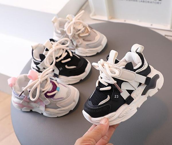 Scarpe per bambini Sneakers leggere Ragazze Ragazzi Autunno Nuove scarpe da bambino traspiranti Scarpe sportive moda per bambini Scarpe da corsa piatte per ragazze