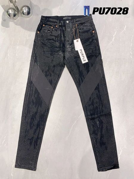 Jeans da uomo Jeans skinny di marca viola di marca di lusso adatti per uomo Pantaloni in denim strappato ultrasottile nero lavato effetto consumato Pantaloni taglia 40 231114