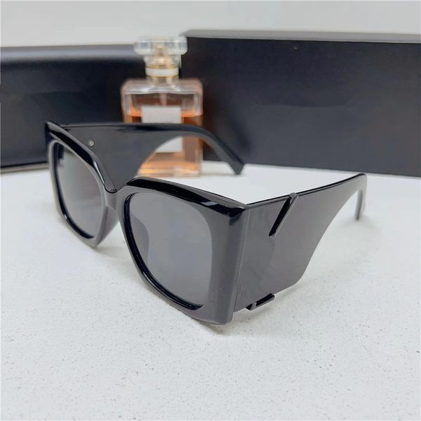 Occhiali da sole quadrati di lusso per donna Occhiali da sole vintage firmati neri Moda Oculos femminile con montatura grande