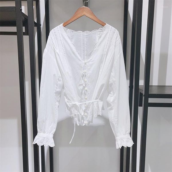 Blouses femininas 2023 Primavera e verão Bordado Lace Lace Deep em V decote em V Camisa feminina de cintura listrada