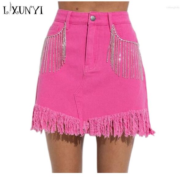 Saias 2023 Primavera de primavera Salia de jeans da personalidade Mulher Rhinestone Tassels Fashion Fashion High Wistide Short Short