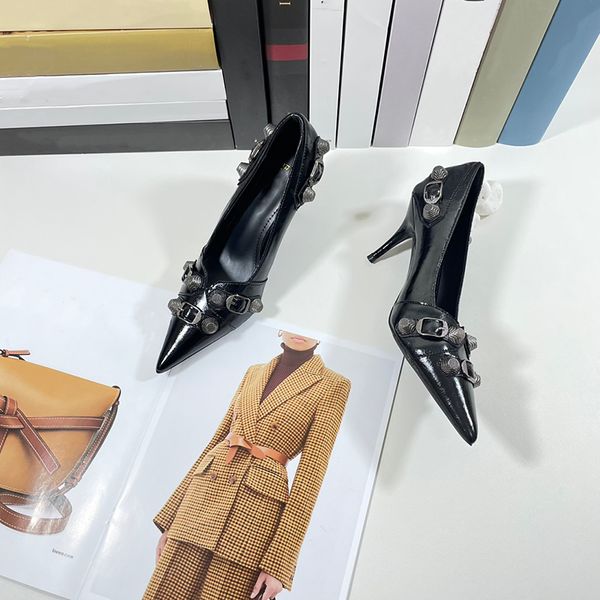 Роскошные дизайнерские каблуки с твердым цветом туфли на высоких каблуках Материал кожаная распределительная коробка и пыльная сумка стиль стиль темперамент универсальный
