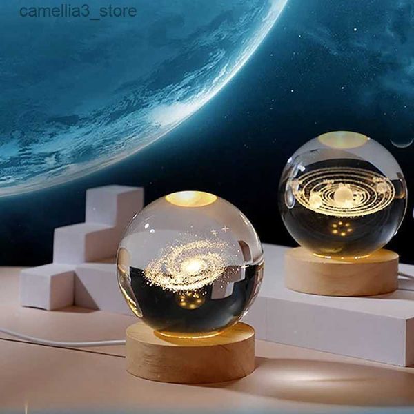 Ночные огни Настольная лампа 8 см Хрустальный шар серии Вселенная Ночной светильник из массива дерева Светящийся кристалл Светодиодный светильник Маленький орнамент Млечный Путь Q231114