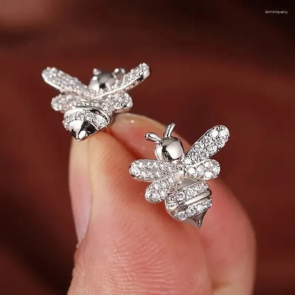 Brincos de garanhão Huitan Bee Shaped para mulheres cristal brilhante zircônia cúbica delicado bonito animal orelha meninas presente jóias