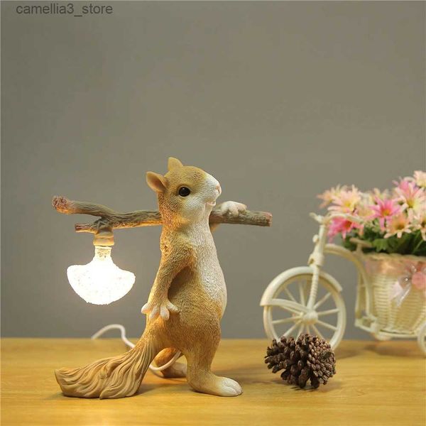 Luzes da noite Resina esquilo mini LED Night light quarto das crianças candeeiro de mesa decoração animal esquilo lâmpada de mesa lâmpada de cabeceira Home Decor Luminárias Q231114