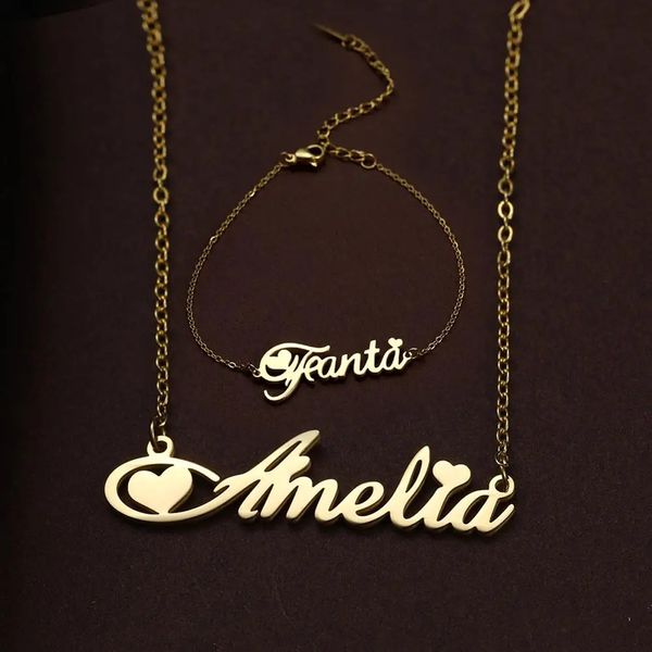 Collane con ciondolo Collana personalizzata per donna Nome personalizzato Girocollo personalizzato arabo in acciaio inossidabile Gioielli Regalo per la famiglia 231113