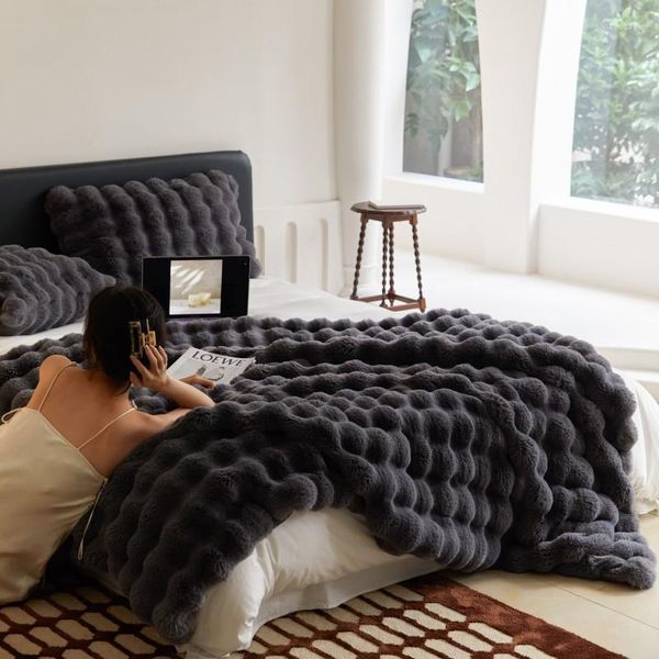 Battaniye sahte kürk battaniye 160x200cm kalın kış sıcak kanepe atış tek yüksek kaliteli süper yumuşak pazen yatak örtüsü