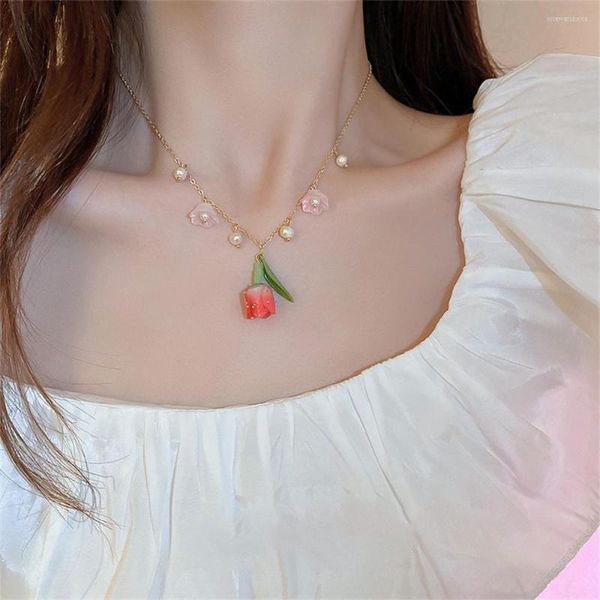 Collane con ciondolo 2023 Nappe di tulipani di moda francese per le donne Elegante Kpop Pearl Choker Sweet Flower Clavicola Chain Jewelry
