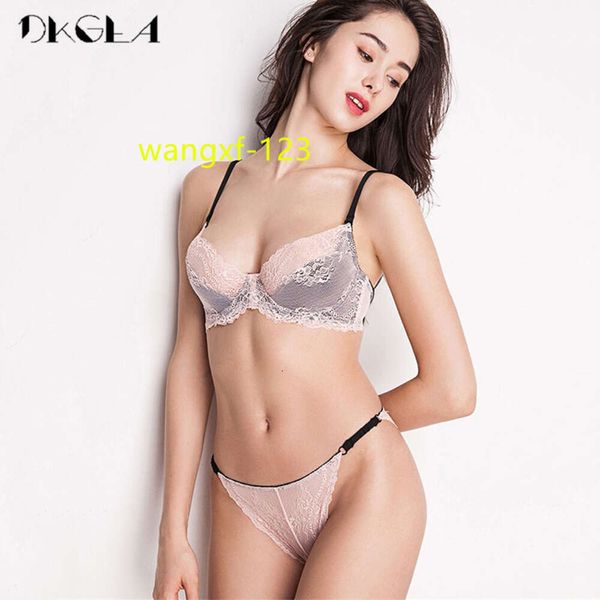 Neue Frankreich Rosa BH Höschen Sets Stickerei Büstenhalter Frauen Dessous Set Weiß Ultradünne Spitze Unterwäsche Sexy BH Set Transparent