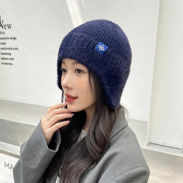 Berets mulheres doces cores earflap chapéu de inverno moda pele falsa malha estilo kpop macio gorro chapéus feminino streetwear boné