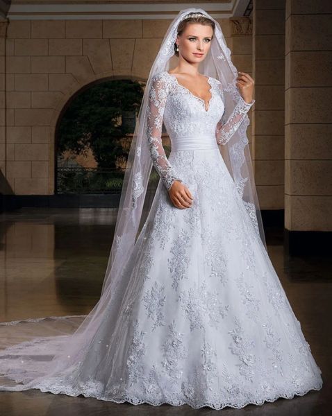 Pizzo bianco vintage una linea maniche lunghe per matrimoni a V profonde abiti da sposa formali per il collo profondi splendidi abiti da sposa principessa