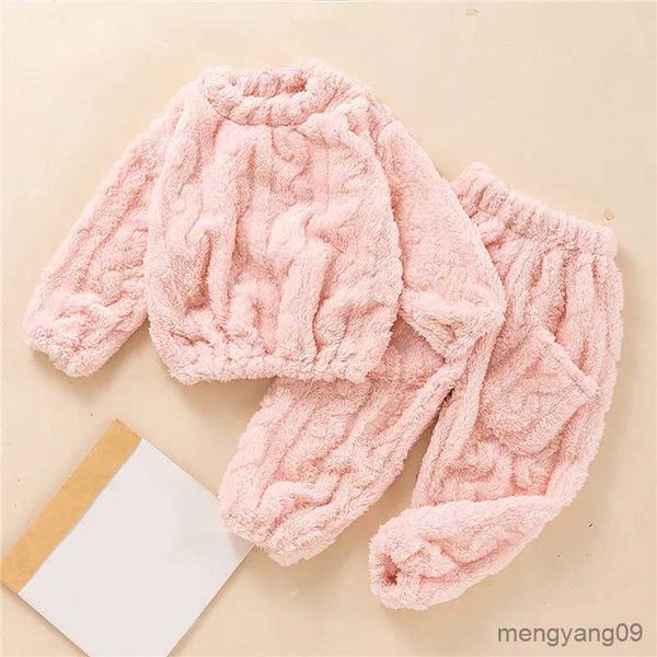 Roupas para casa Novos pijamas de bebê outono inverno flanela quente infantil serviço doméstico conjunto de duas peças meninos e meninas pijamas de pelúcia de cor sólida R231115