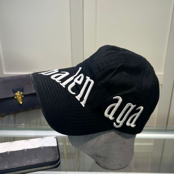 Tasarımcı şapkası lüks gündelik şapka beyzbol şapkası ördek dil şapka düz renkli şapka moda klasik tasarım mektubu yaz güneşlik spor plaj lüks şapka fabrika mağazası