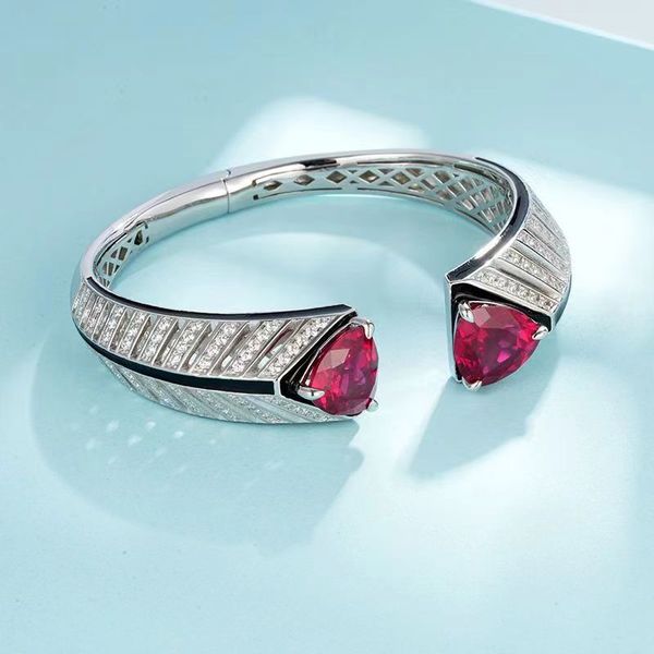 Bracciale elegante e raffinato vintage con bordo incrociato S925 in argento sterling con zirconi coltivati, rubino intarsiato e rubino