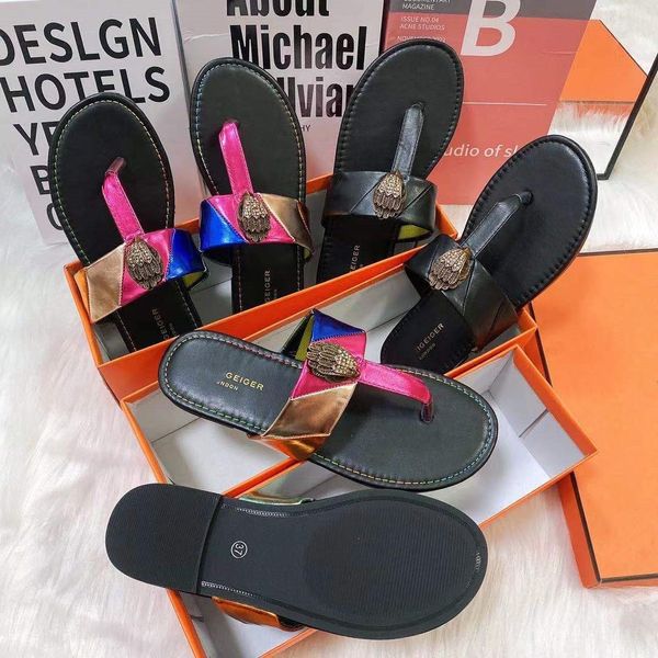 Kurt Geiger Flip Flops Terlik Kadın Sandalet Dikiş Moda Lüks Gökkuşağı Terlik Tasarımcı Slaytlar Düz Ayaklar Kartal Kafa Elmas Toka Plus 37-41 Boyut