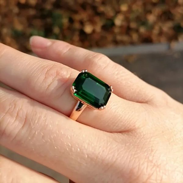 Кольцо-пасьянс Двойное справедливое восьмиугольное кольцо с зеленым кристаллом, кольцо из розового золота, модное кольцо с большими красными стразами для вечеринок, женские свадебные украшения DFR700 231115