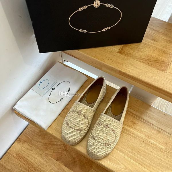 Nuove scarpe ricamate in tessuto espadrillas in rafia all'uncinetto Mocassini Punta rotonda Designer di lusso da donna Appartamenti estivi Scarpe casual Scarpe di sabbia Scarpe di fabbrica Taglia 35-41 con scatola