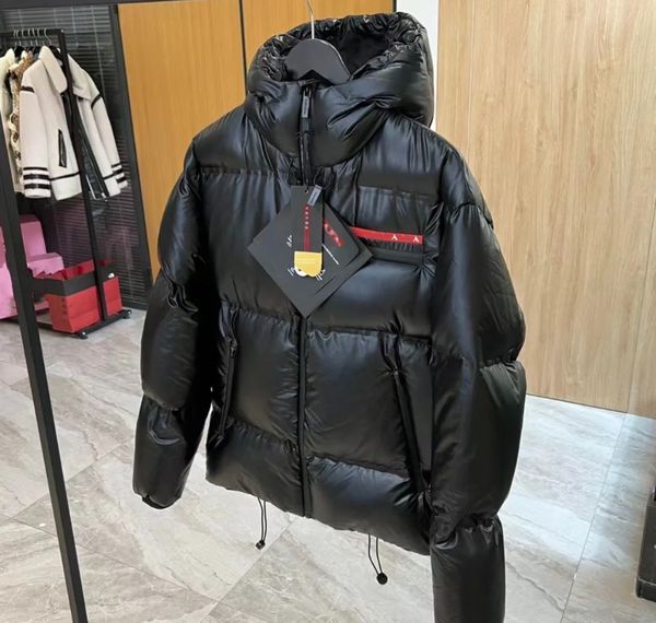 2023 Designer Brand Piumino da uomo con cappuccio Casual Nero di alta qualità Top Abbigliamento invernale Breve lucido Piumino d'anatra bianco Cappotto Cappotto impermeabile da uomo