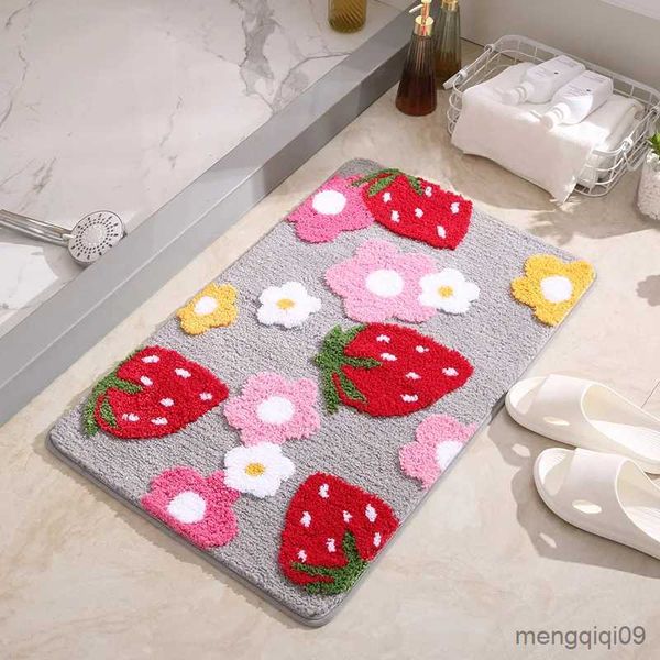 Tappeto simpatico tappetino da bagno alla fragola rosa dolce ragazze morbido peluche decorazioni per la casa tappeto camera da letto zerbino zerbino d'ingresso